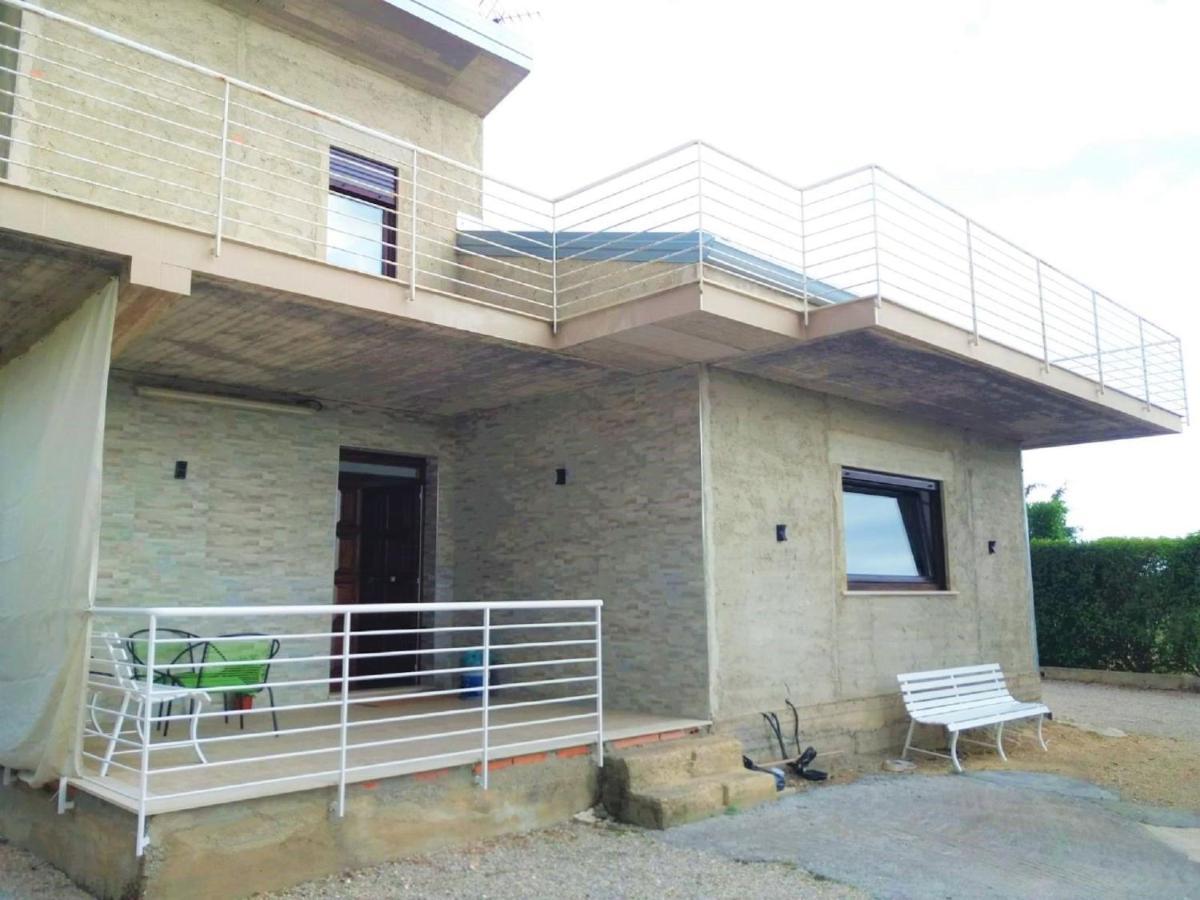 Belvilla By Oyo Modern Villa In Nissoria With Pool Buitenkant foto
